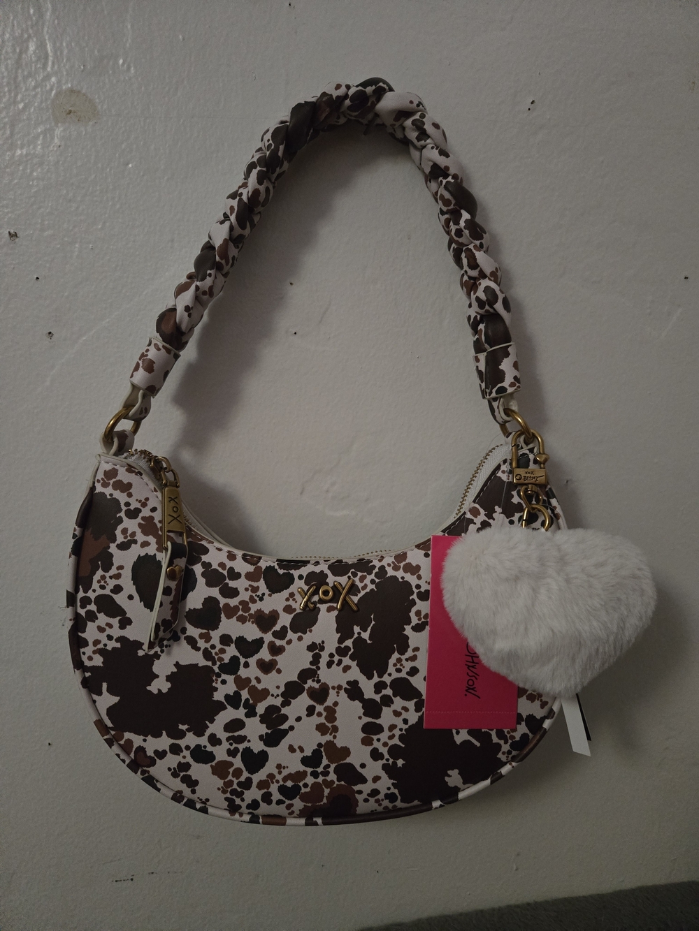 NWT 🏷 Betsey Johnson Shoulder Bag W/ Bag Charms